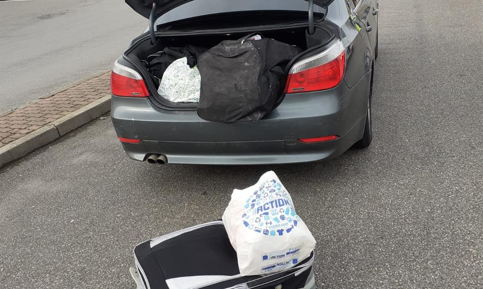 Záchyt cigaret na D1